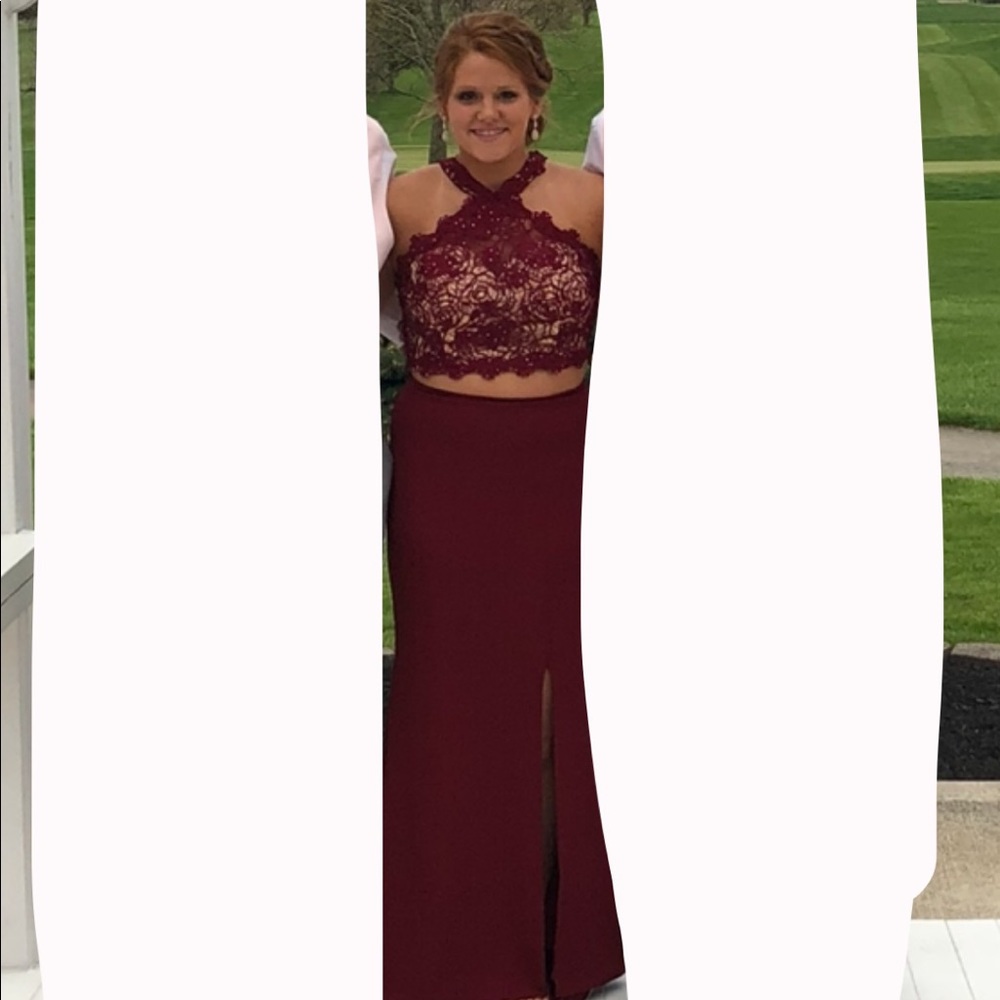 Madison James burgundy prom dress